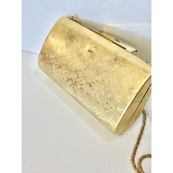 Vtg Gold Metallic Clutch Purse Hard Shell Chain Strap Velvet Lined Evening Bag - Picture 7 of 8